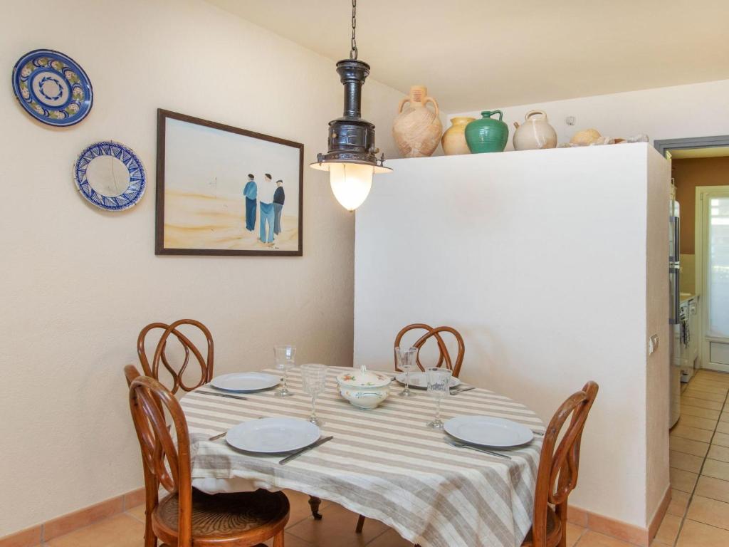 Fotografie z fotogalerie ubytování Apartment Chelo by Interhome v destinaci Calella de Palafrugell