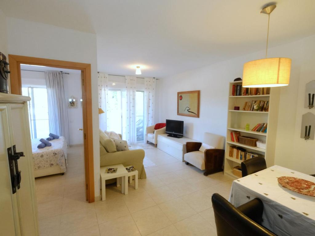 Posedenie v ubytovaní Apartment Residencial Mar I by Interhome