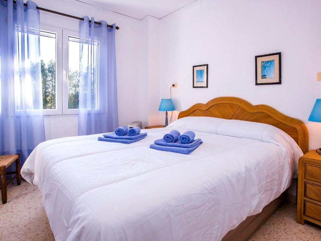 Posteľ alebo postele v izbe v ubytovaní Holiday Home El Palmar-5 by Interhome