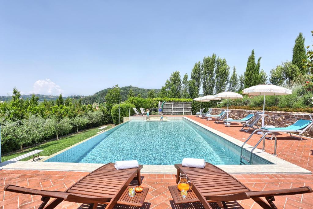 Bazén v ubytování Luxury Villa in Tuscany with Pool near Pisa and Florence - Eight Bedrooms 14 pl nebo v jeho okolí