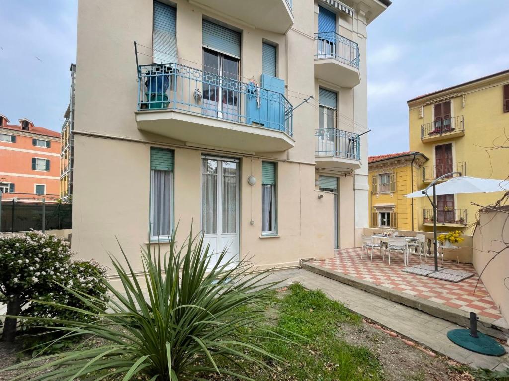 Budova, v ktorej sa apartmán nachádza