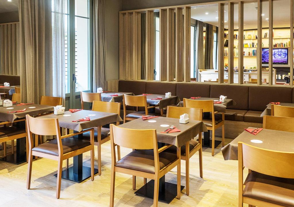 Hotel Àmbit Barcelona - Resim 27