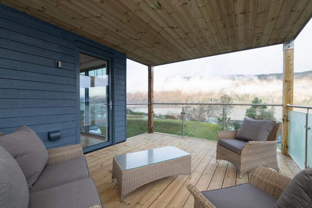 9 Loch View luxury loch views