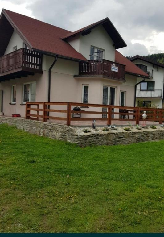 Budova, v ktorej sa dovolenkový dom nachádza