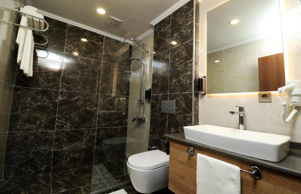 Bayrak Grand Hotel - Suite Lit Queen-Size De Luxe