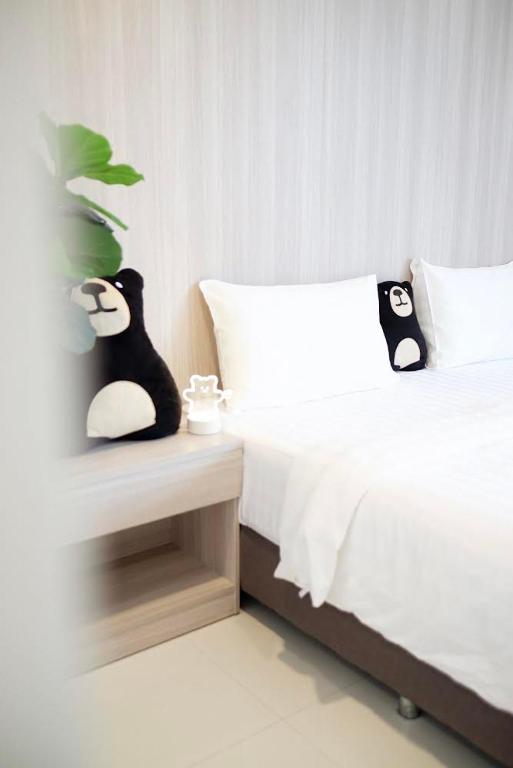 BEAR’S DEN HOTEL PATTAYA - Resim 15