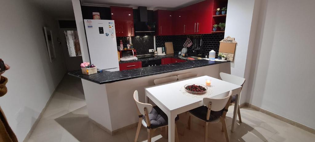A kitchen or kitchenette at Dolce Vita