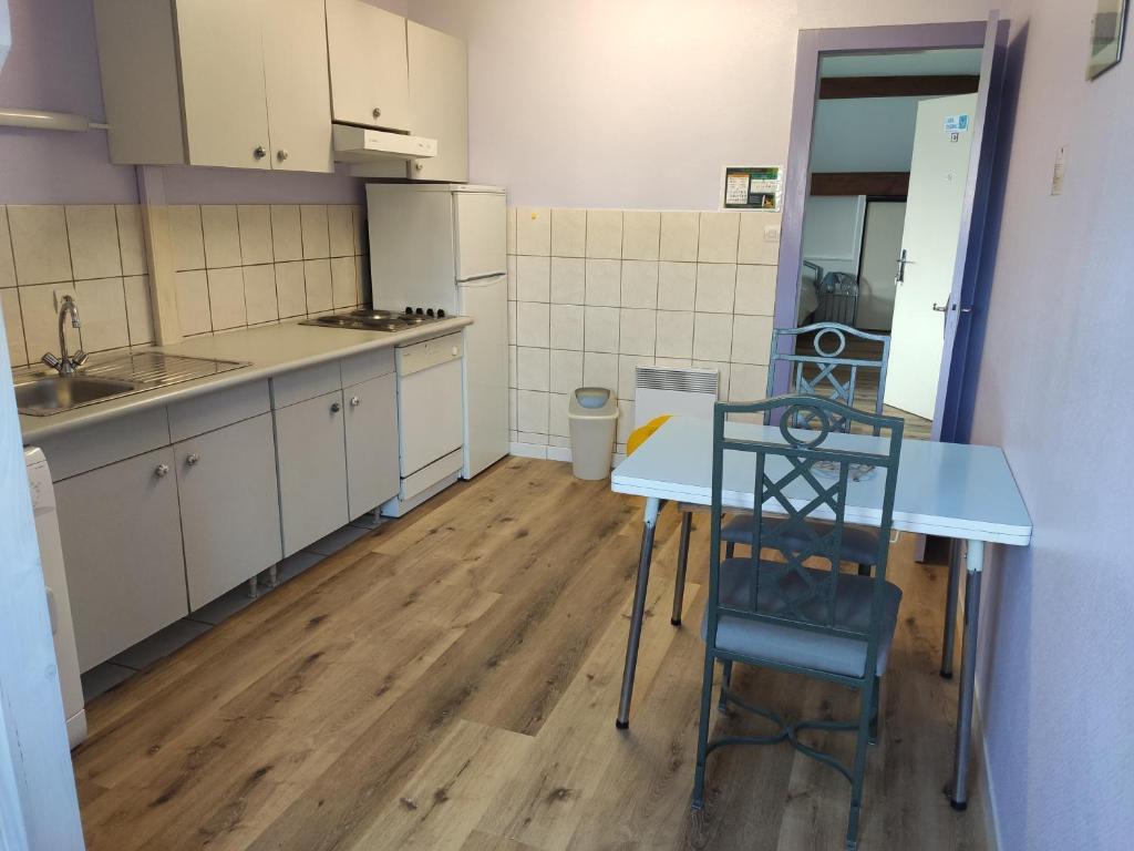 LES TILLEULS - One-Bedroom Apartment