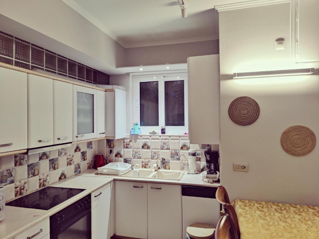 Kuchyňa alebo kuchynka v ubytovaní Luxury Seaview Appartment