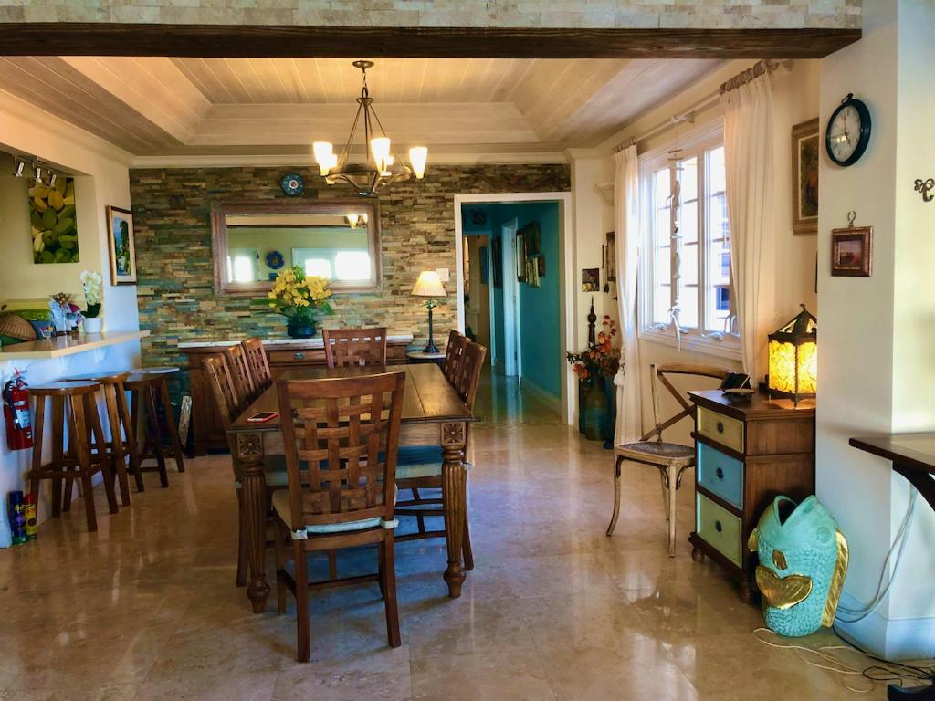White Sands Beach Condos - Apartamento De Penthouse