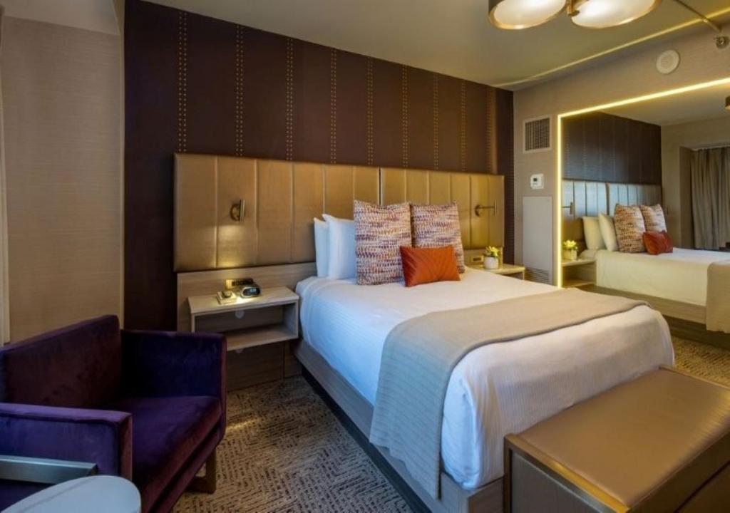 SAHARA Las Vegas - Rey Estilo Marra
