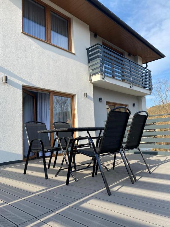 Balkón alebo terasa v ubytovaní Apartamenty Nad Rzeką