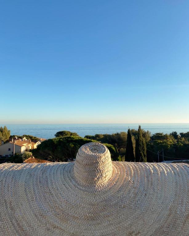 Villa Paradis - Deluxe Tweepersoonskamer Met Uitzicht Op Zee