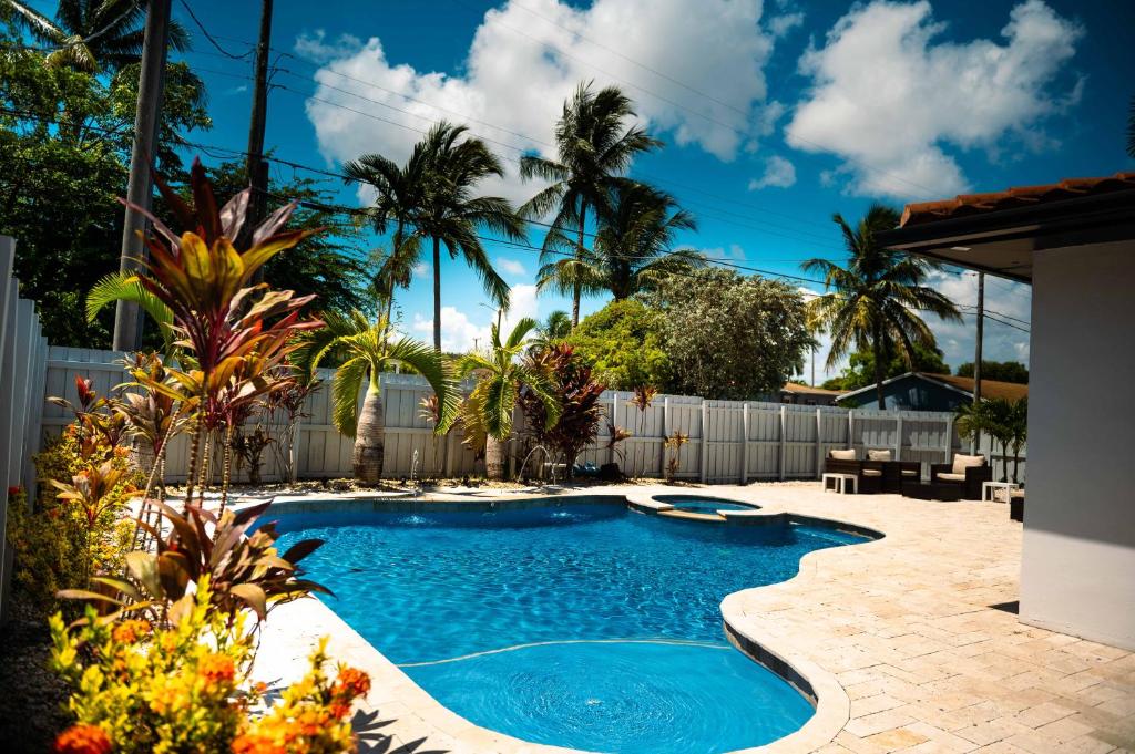 Modern Newly Renovated Boho Beach Home with Heated Pool - Housity