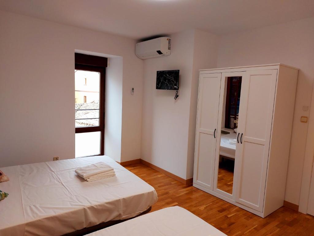 B&B Apartamentos La Atalaya - Appartamento Con Due Camere Da Letto