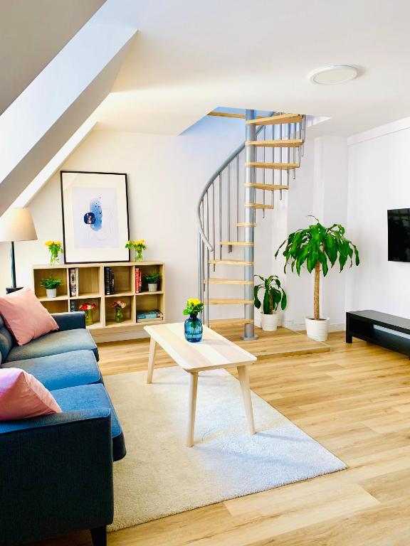 Dwupiętrowy apartament rodzinny w centrum miasta z darmowym parkingiem Pod Złotym Lwem V - Appartement De Deux Chambres
