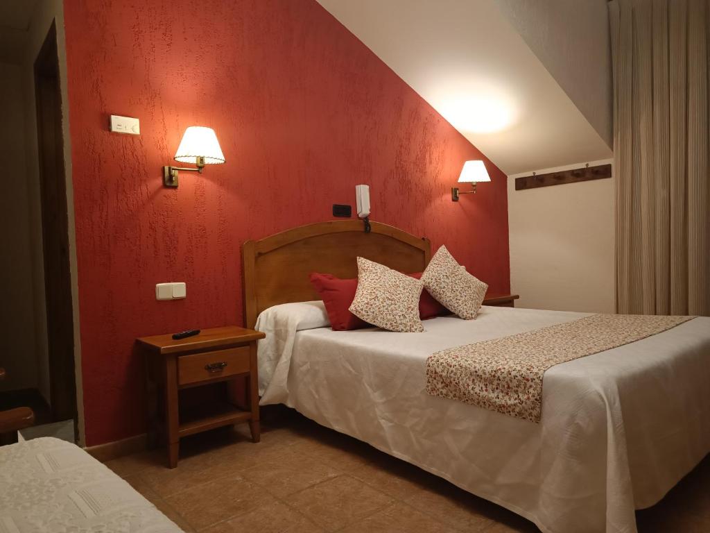 hostal Decerca Prádena, Prádena – Updated 2022 Prices