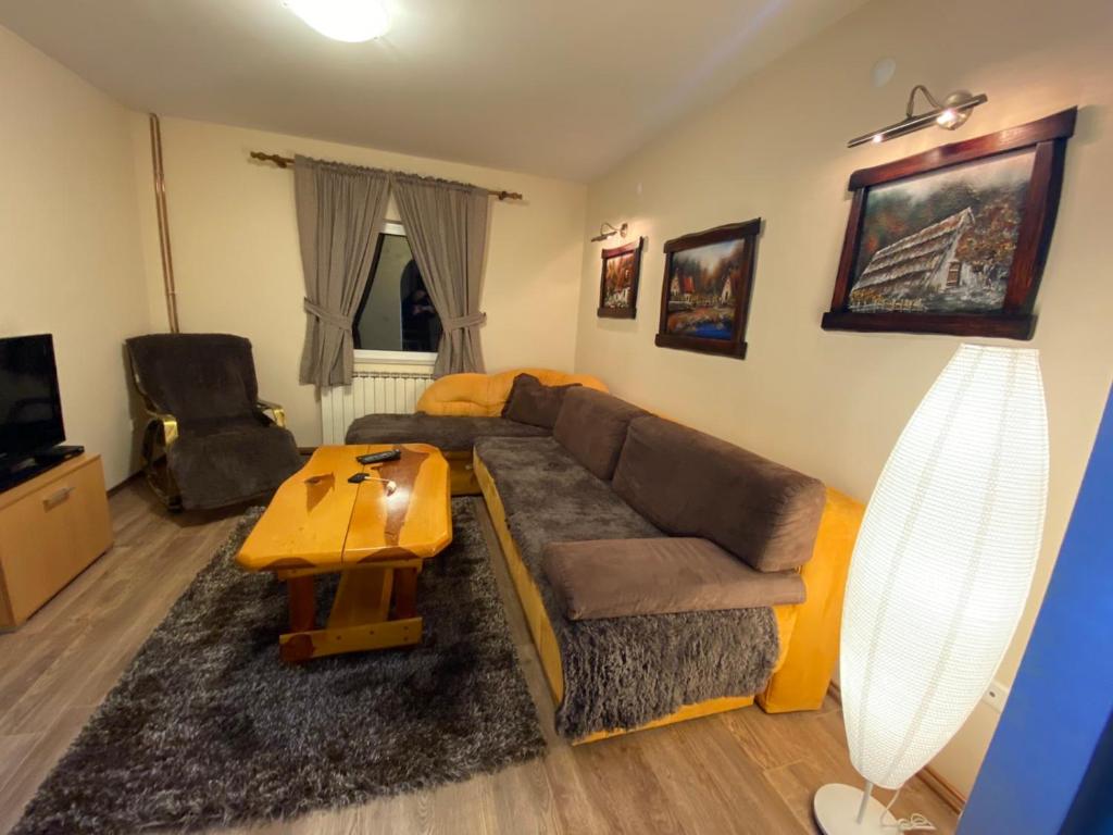 Holiday Homes Durmitorski Gaj - 3