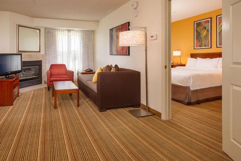 Sonesta ES Suites Charlottesville University photo