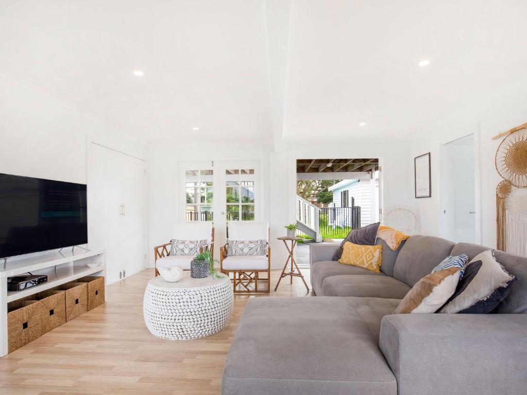 Swell I Pet Friendly I 2 Mins Walk to Beach - Casa De Vacaciones