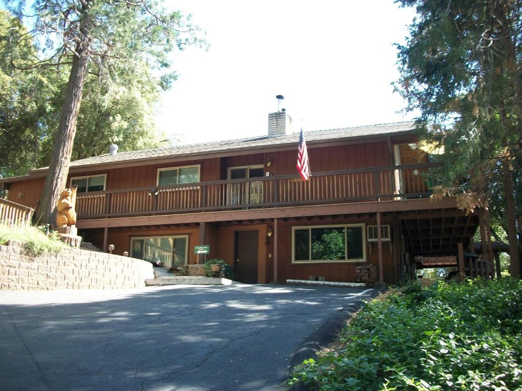 Gallery image of Cedar Mountain Lodge in Oakhurst