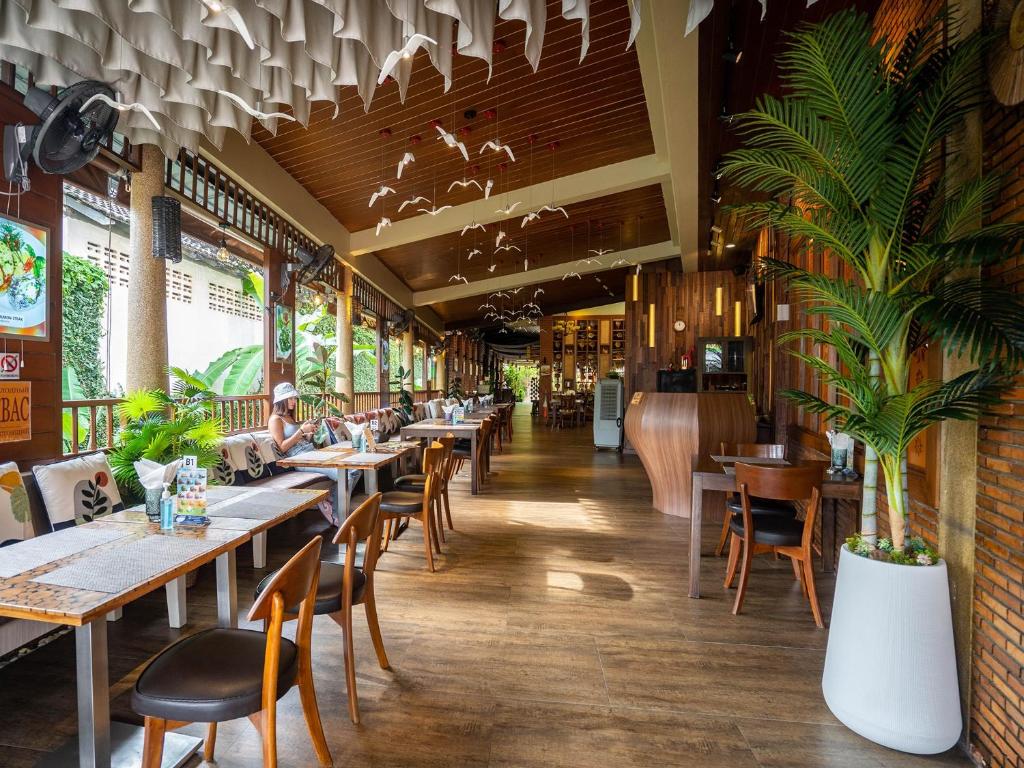 Restaurace v ubytování Baan Sailom Hotel Phuket - Sha Extra Plus