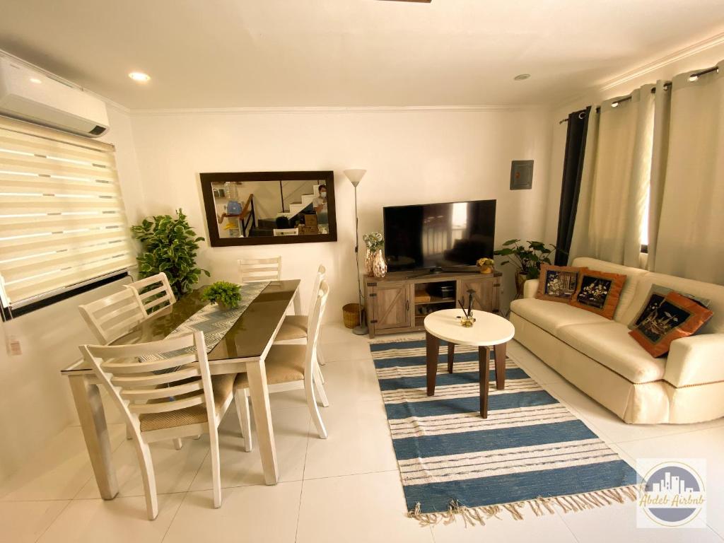 Apartment 3BR Fully Furnished Townhouse near Cebu Business Park, Cebu
