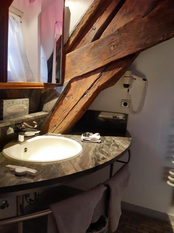 Schiefes Haus - Standard King Room