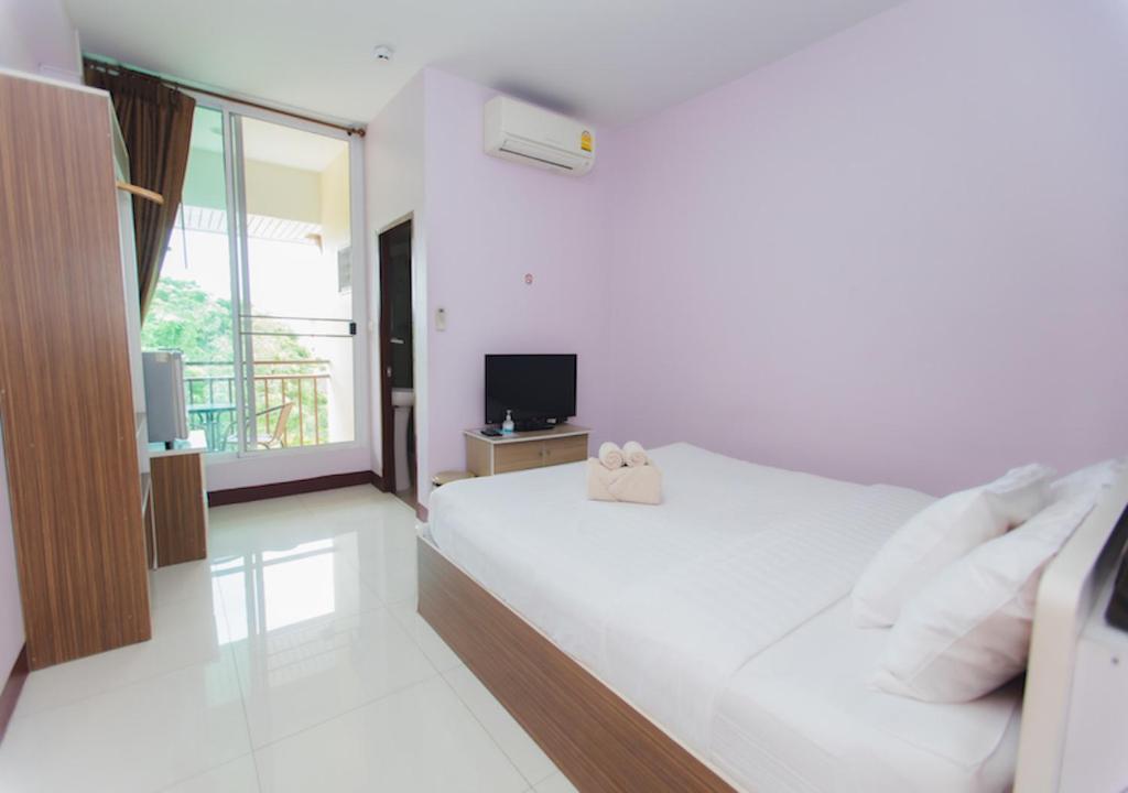 Bloom Guesthouse - 1