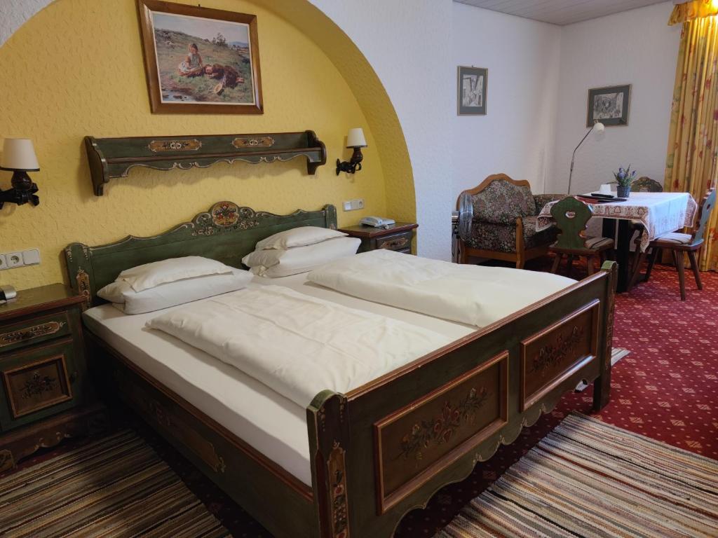 Postel nebo postele na pokoji v ubytování Tilman Riemenschneider