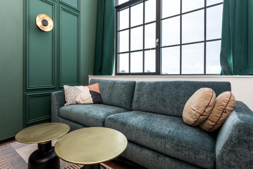 Posezení v ubytování Hotel de Timmerfabriek I Kloeg Collection