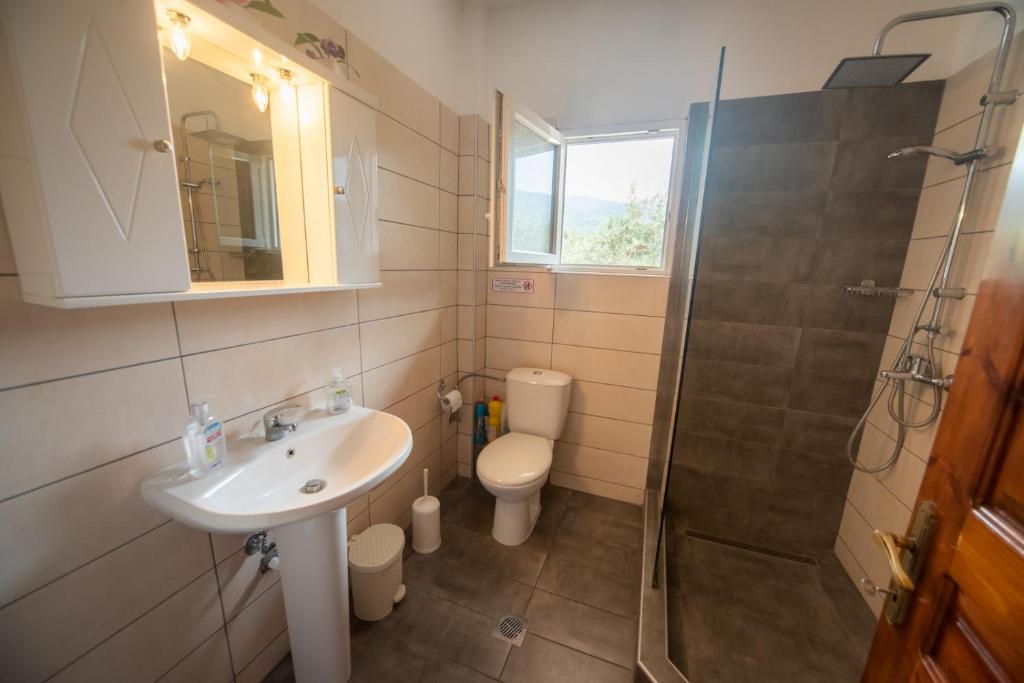 Kúpeľňa v ubytovaní Ktima Aphroditi