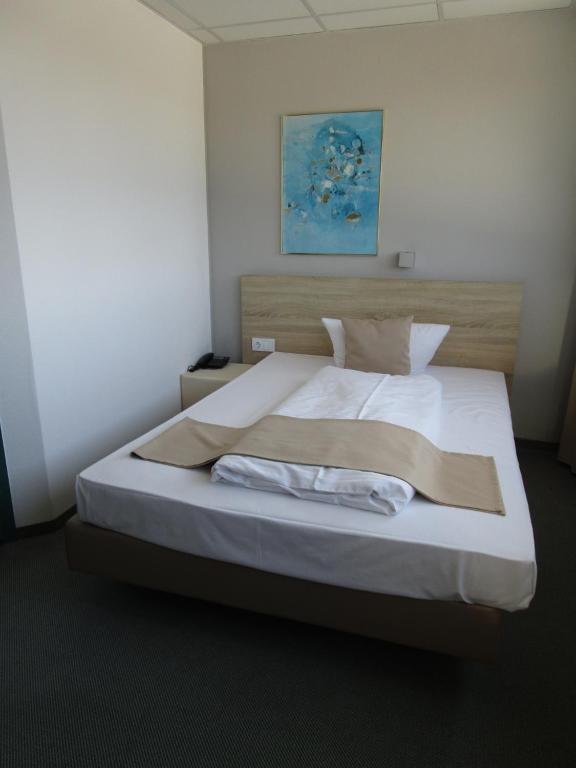 Businesshotel & Appartements Stuttgart-Vaihingen - Resim 20