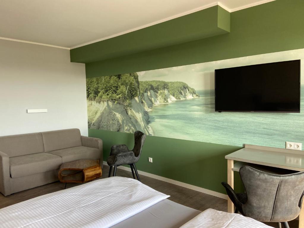 TV a/nebo společenská místnost v ubytování Hotel & Gasthof Zur Linde