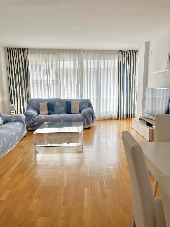 Posedenie v ubytovaní Ancora Frontbeach Luxury Apartment
