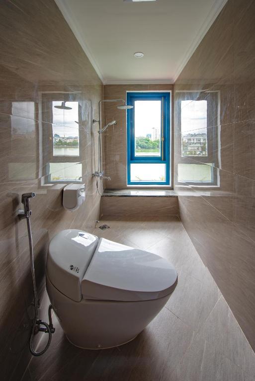 WHITE HOTEL - Quarto Queen Com Vista Piscina