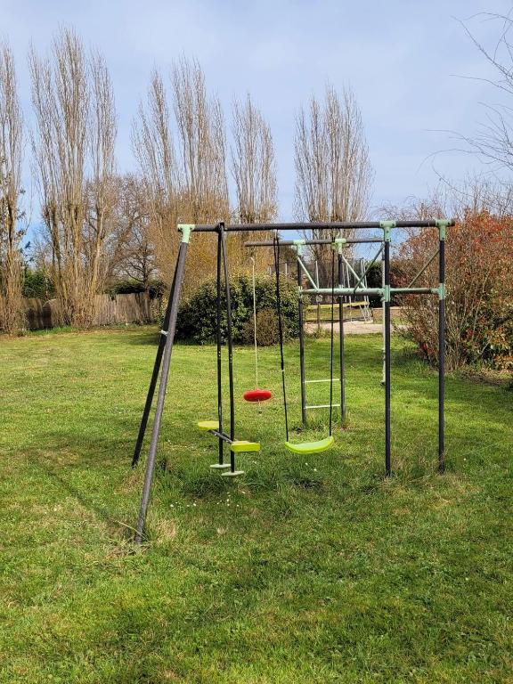 Herní místnost nebo prostor pro děti v ubytování L Amalia au cœur des Châteaux de la Loire et du zoo de Beauval