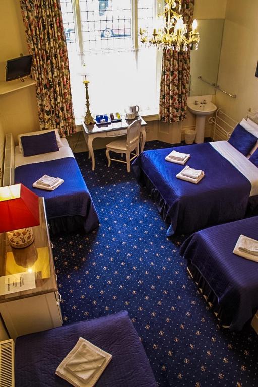 Blades Hotel - Resim 9