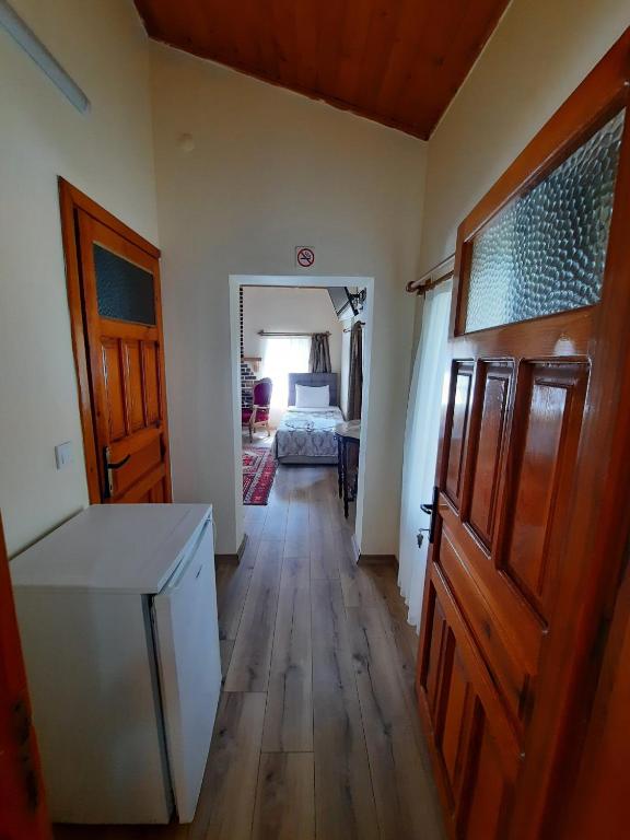 Ali Baba's House - 7