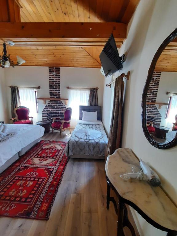 Ali Baba's House - 13