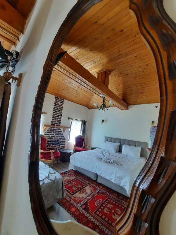 Ali Baba's House - 16