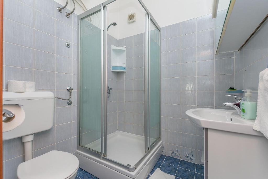 Kúpeľňa v ubytovaní Apartments Clarus Mare