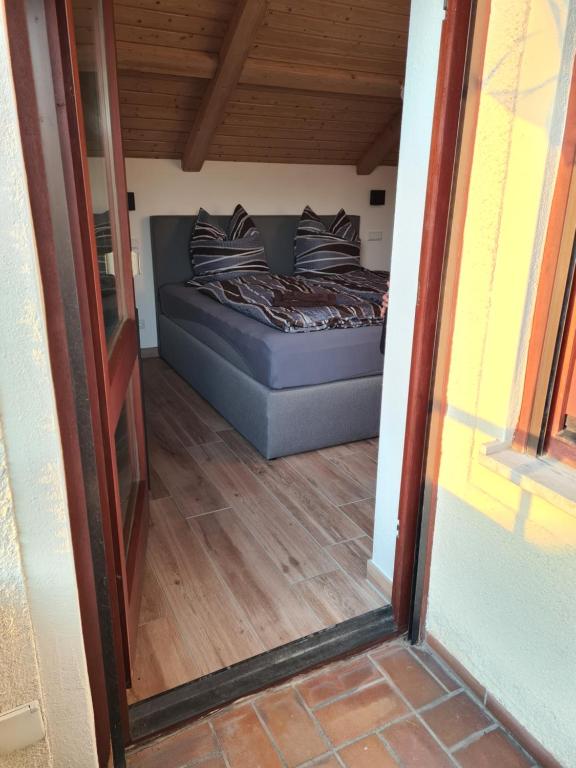 Postel nebo postele na pokoji v ubytování Piratenbucht am Brombachsee