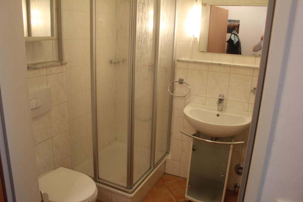 Koupelna v ubytování WH FEWO am Deich