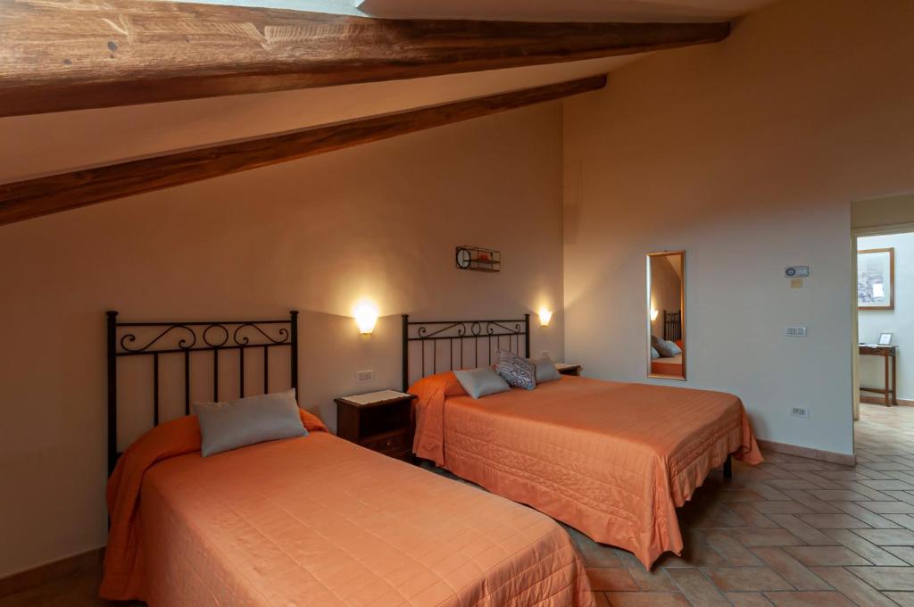 Bed and Breakfast Donna Olimpia - Quadruple Room With Private Bathroom