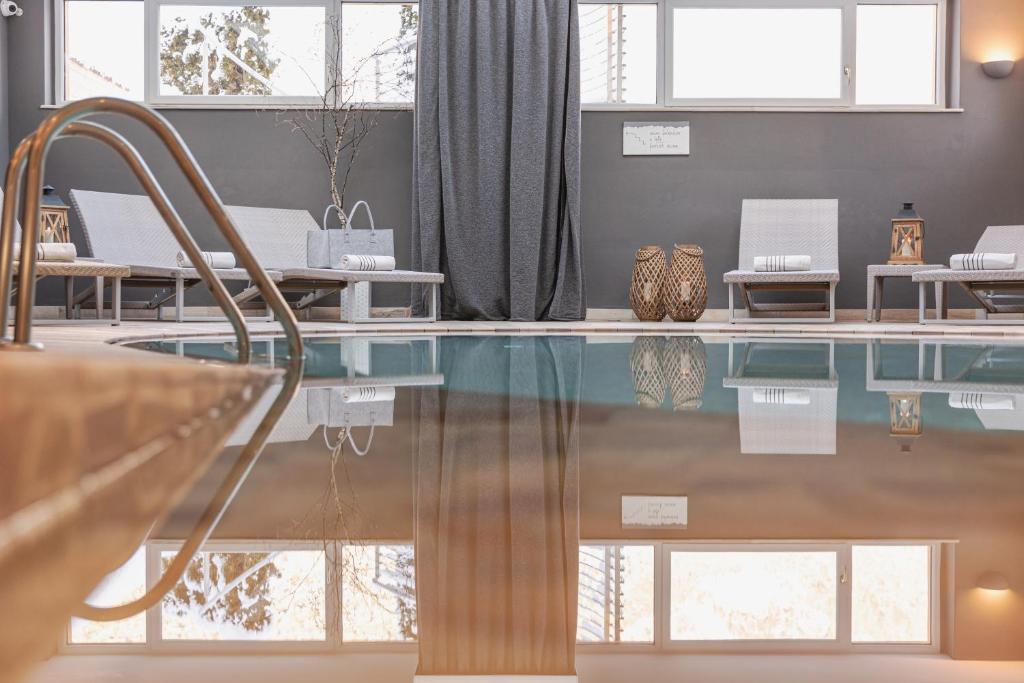 Bazén v ubytování Hotel Nele nebo v jeho okolí
