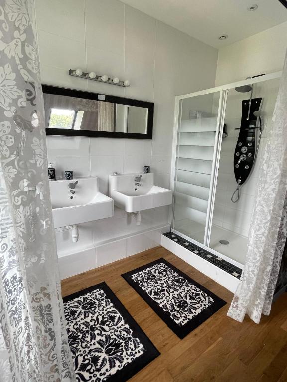 La Métairie Chambres d'hôtes et Table d'hôtes - Deluxe Triple Room
