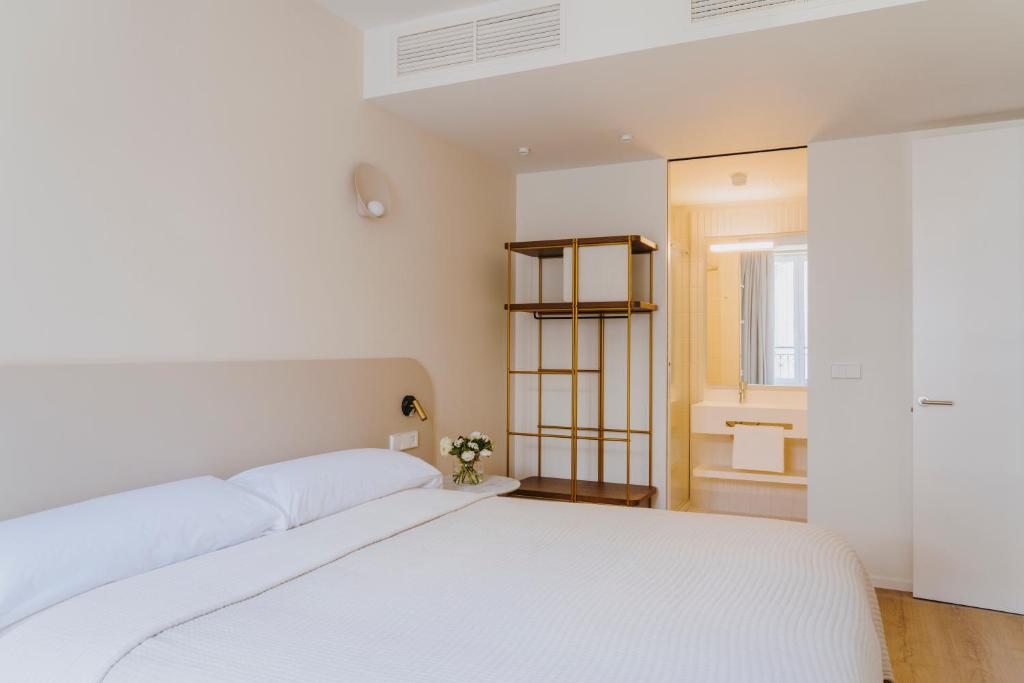 The Passage Apartments - 15