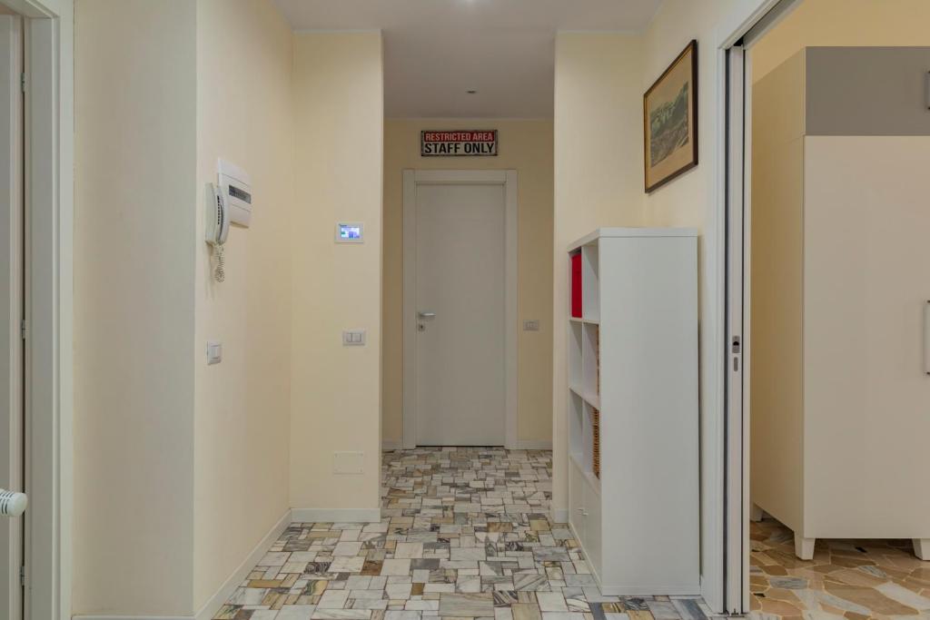 Fotografia z galérie ubytovania JOIVY Modern 2bed flat with balcony, 250m from M5 Foppa and M2 Sant'Agostino v Miláne