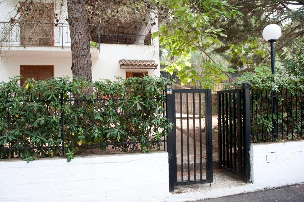 Elena Residence - Two-Bedroom Townhouse